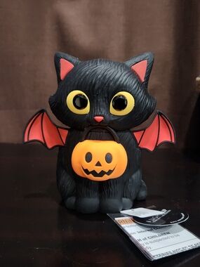 NWT Bath & Body Works Light-up Spooky Kitty Black Cat Soap Holder 2026 Halloween